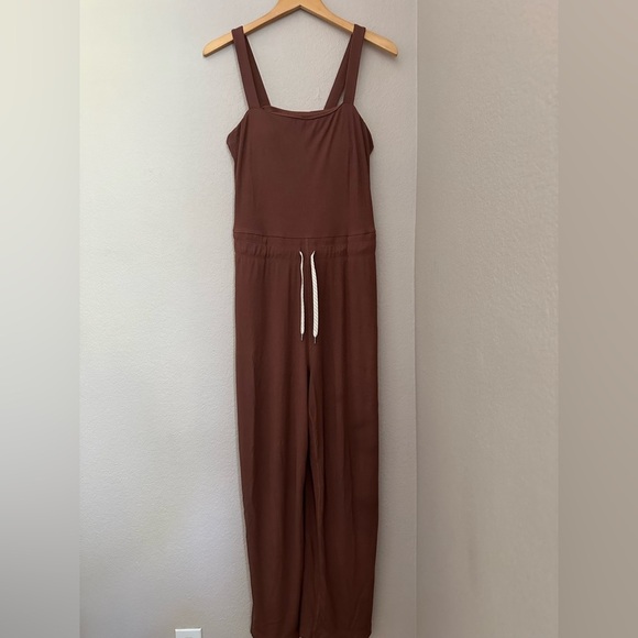 Vuori Pose Henley Jumpsuit XL Brown Stretch Moisture Wicking Ribbed Drawstring - Picture 5 of 16